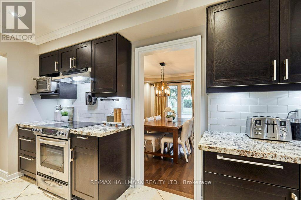 Photo 17 of 10 Glentworth Road, Toronto ON