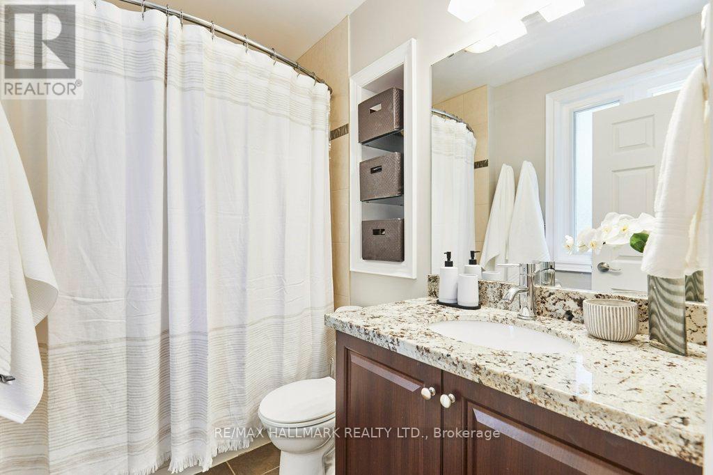 Photo 25 of 10 Glentworth Road, Toronto ON