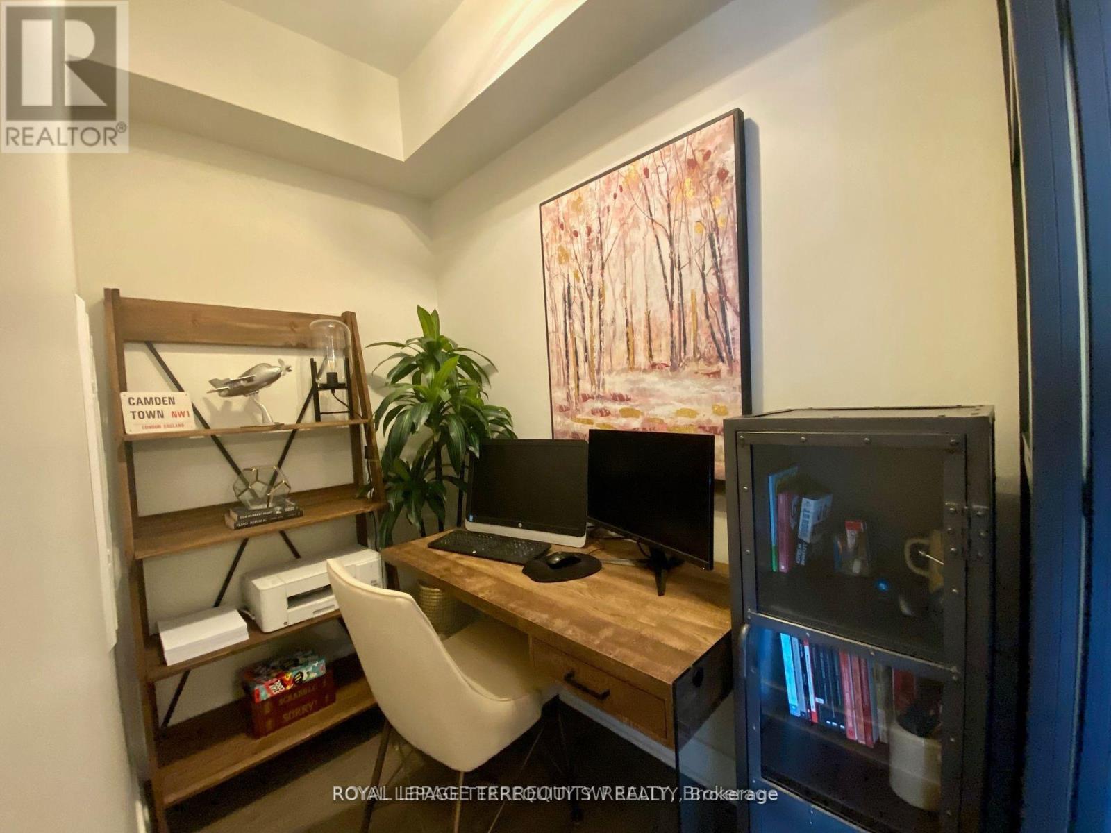 Photo 5 of Lph 28 525 Adelaide Street W, Toronto ON