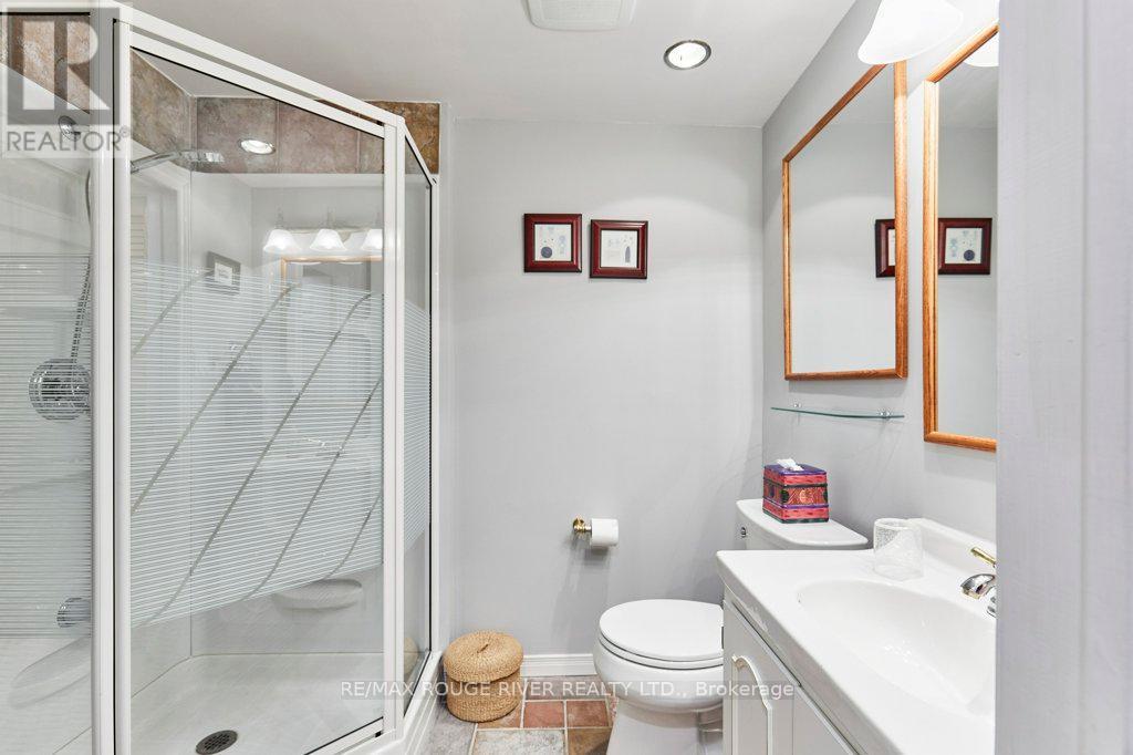 Photo 43 of 14 Karen Ann Crescent, Toronto ON