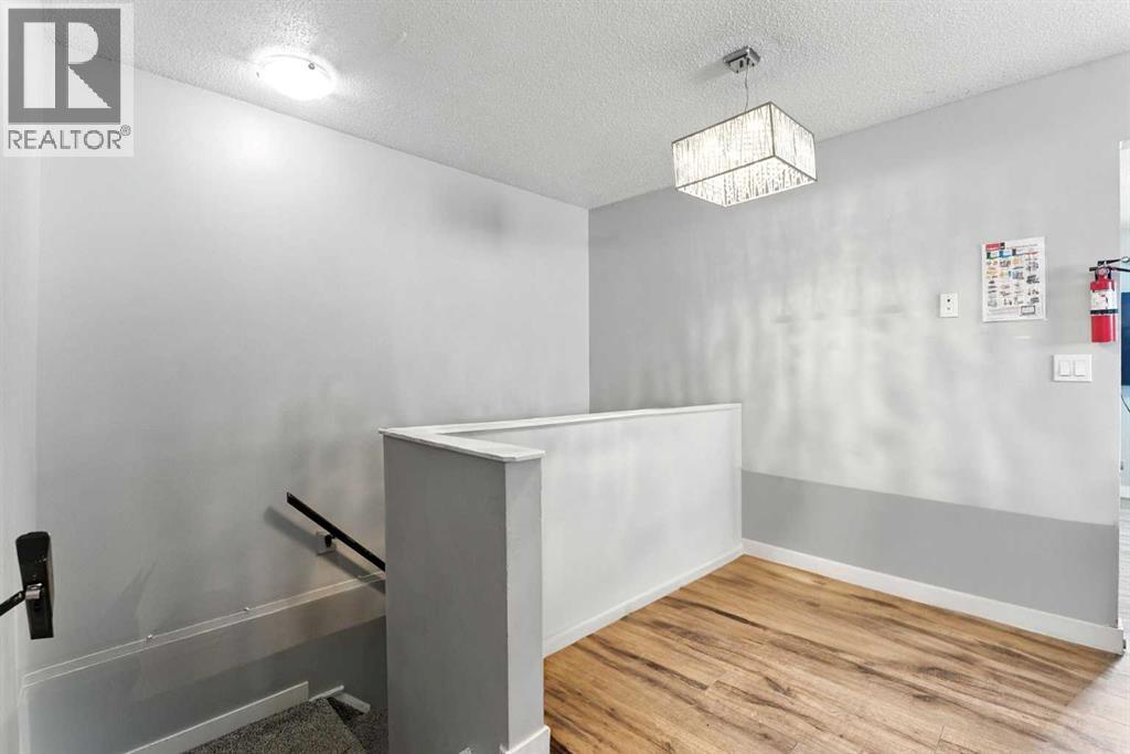 Photo 7 of 218 Whitman Place Ne, Calgary AB
