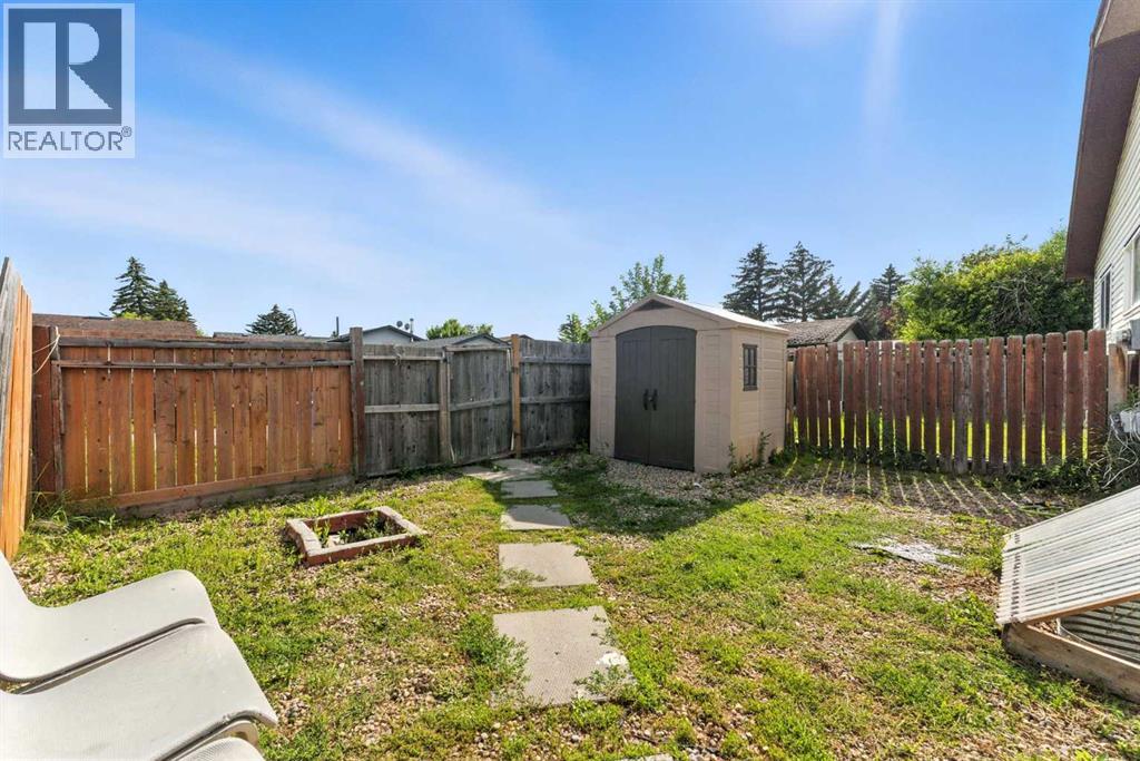 Photo 22 of 218 Whitman Place Ne, Calgary AB