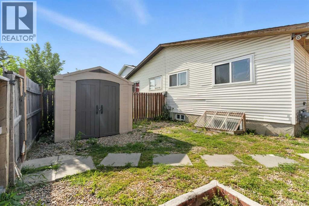 Photo 20 of 218 Whitman Place Ne, Calgary AB