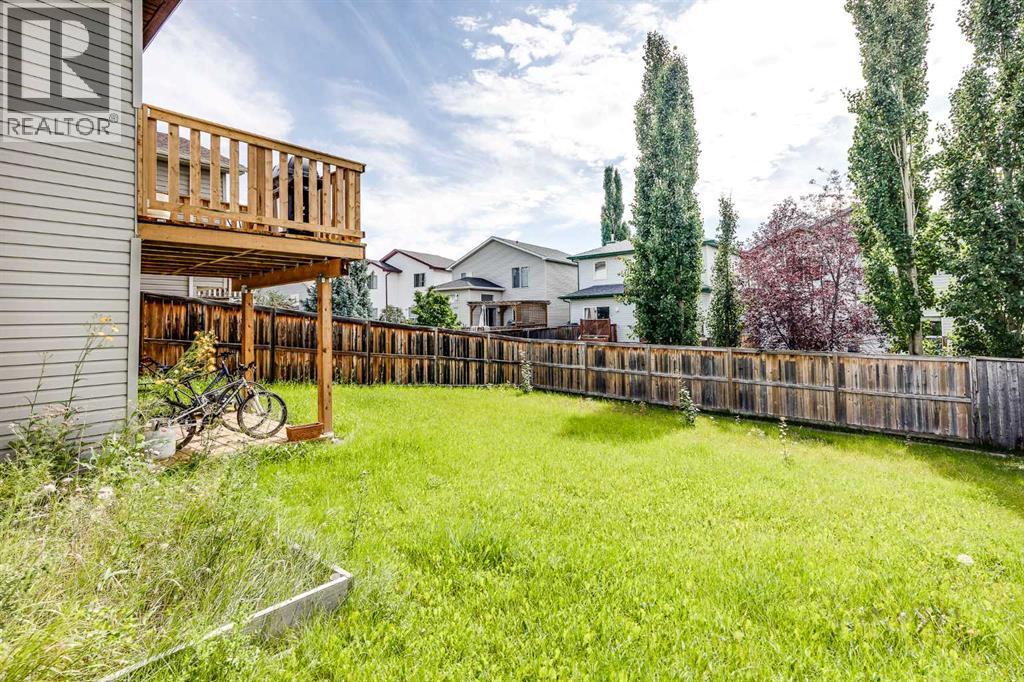 Photo 25 of 127 Tuscarora Way Nw, Calgary AB