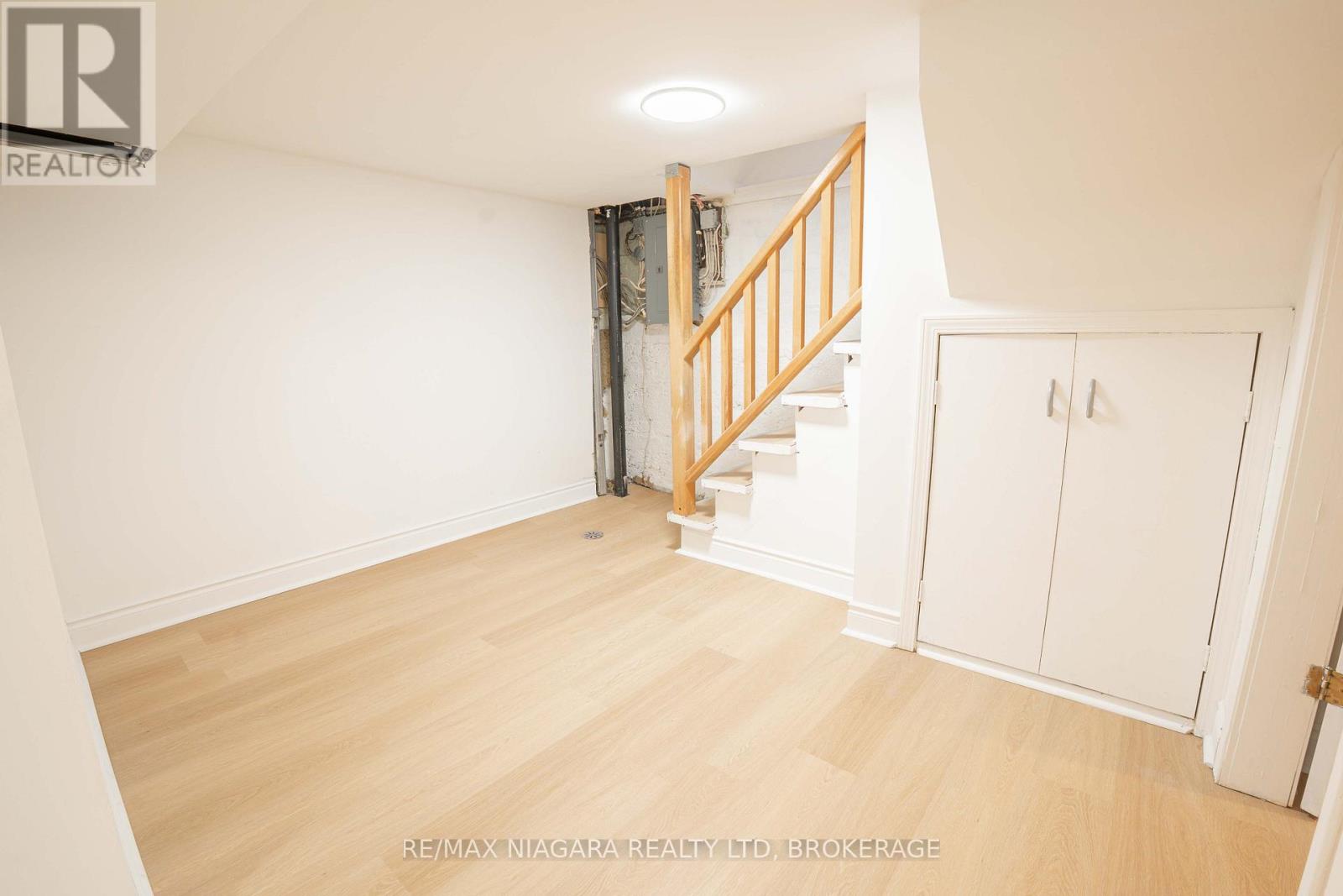 Photo 28 of 249 Russell Avenue, St Catharines ON