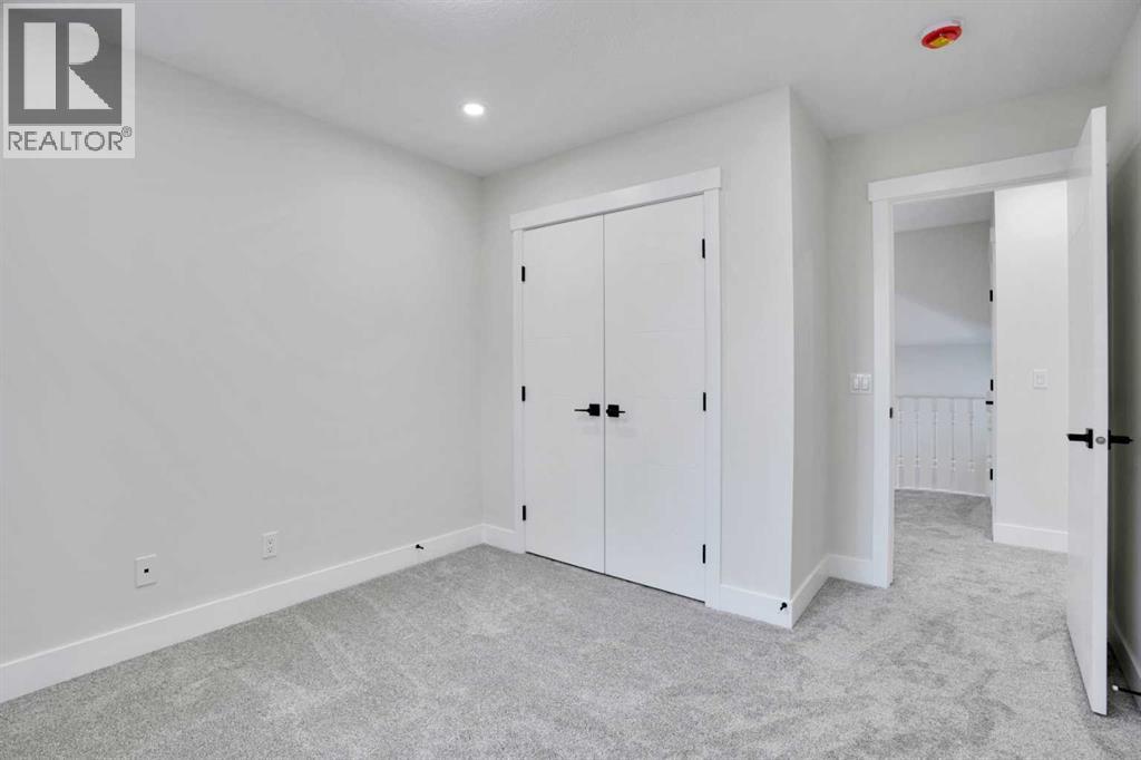 Photo 39 of 13 Shawnee Way Sw, Calgary AB