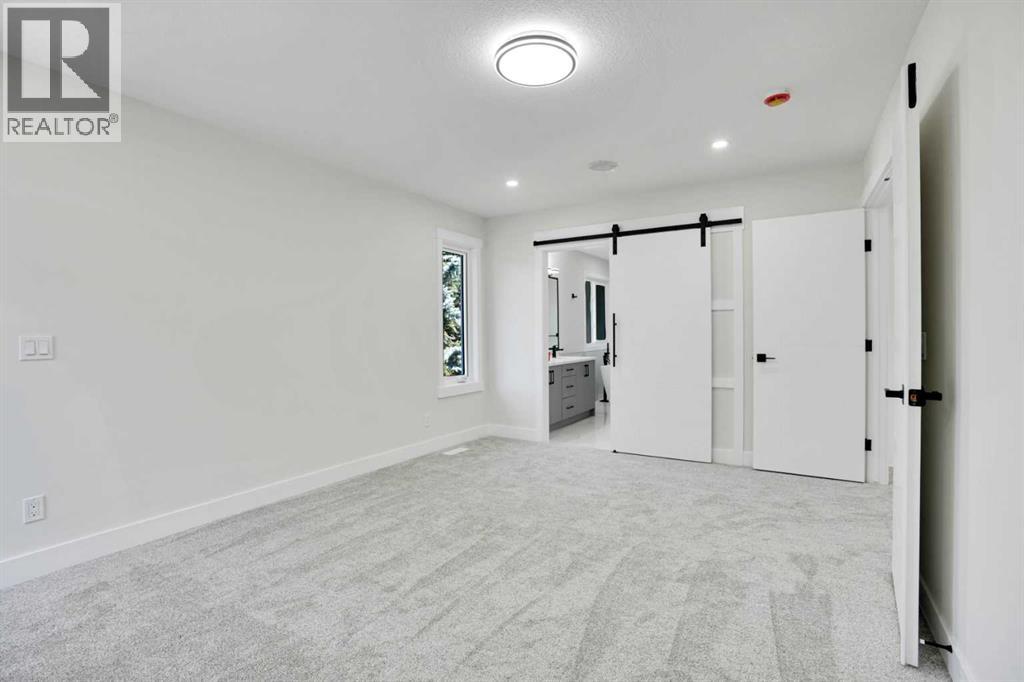 Photo 32 of 13 Shawnee Way Sw, Calgary AB