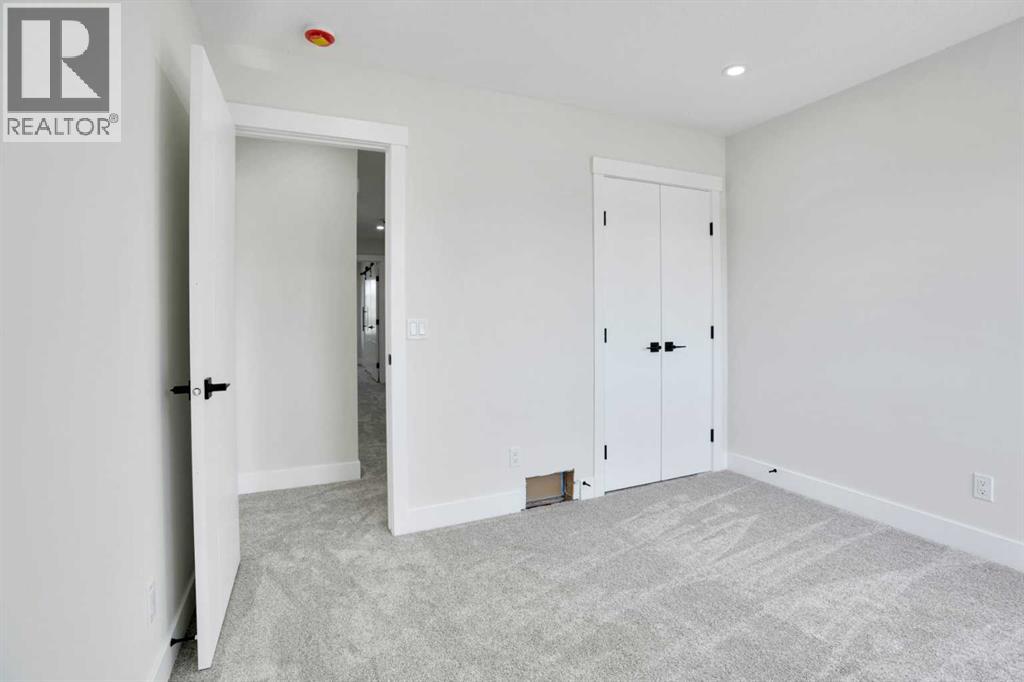 Photo 41 of 13 Shawnee Way Sw, Calgary AB