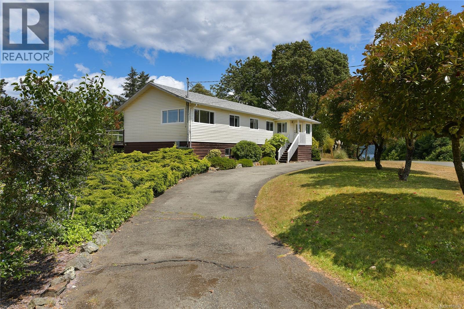 Photo 7 of 1125 Fairbanks Rd, Duncan BC