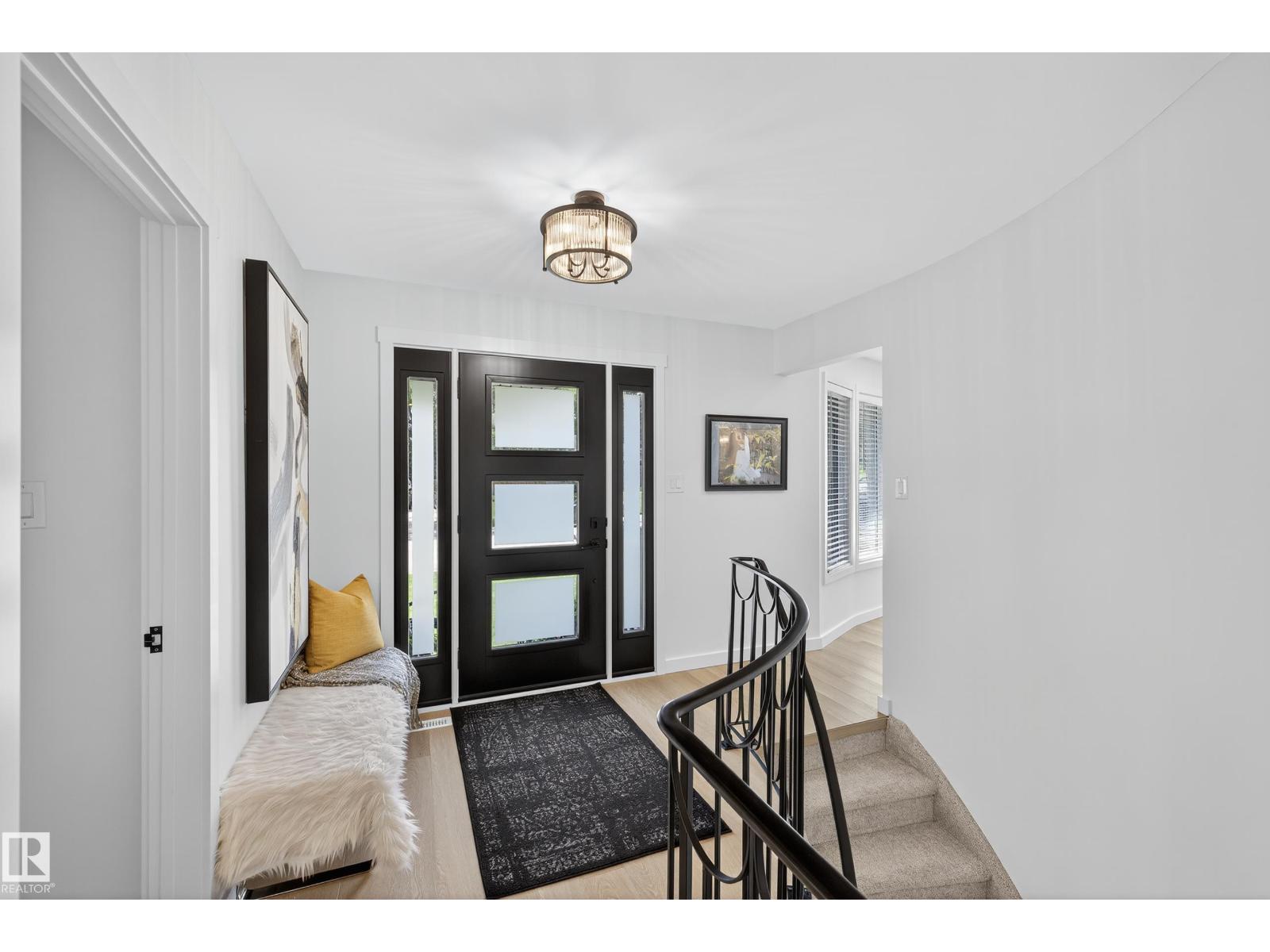 Photo 2 of 46 Glengarry Cr, Sherwood Park AB