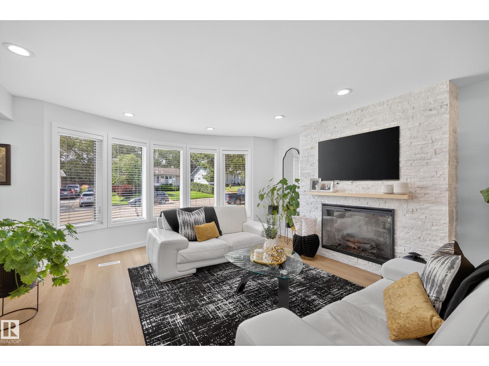 Photo 6 of 46 Glengarry Cr, Sherwood Park AB