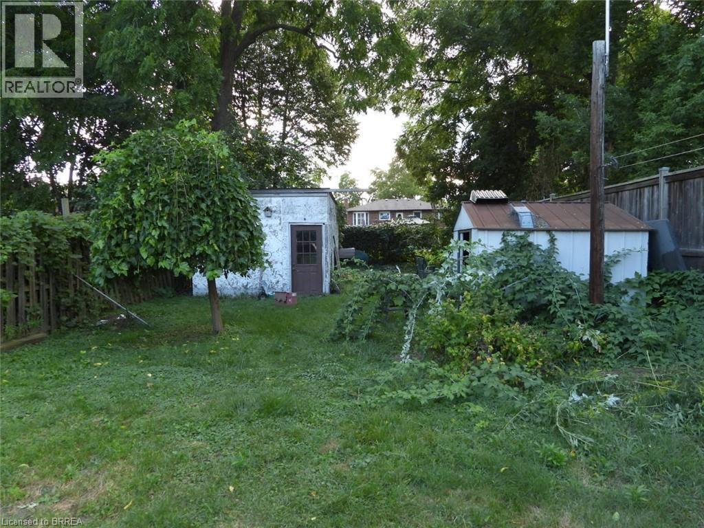 Photo 17 of 9 Superior Street, Brantford ON