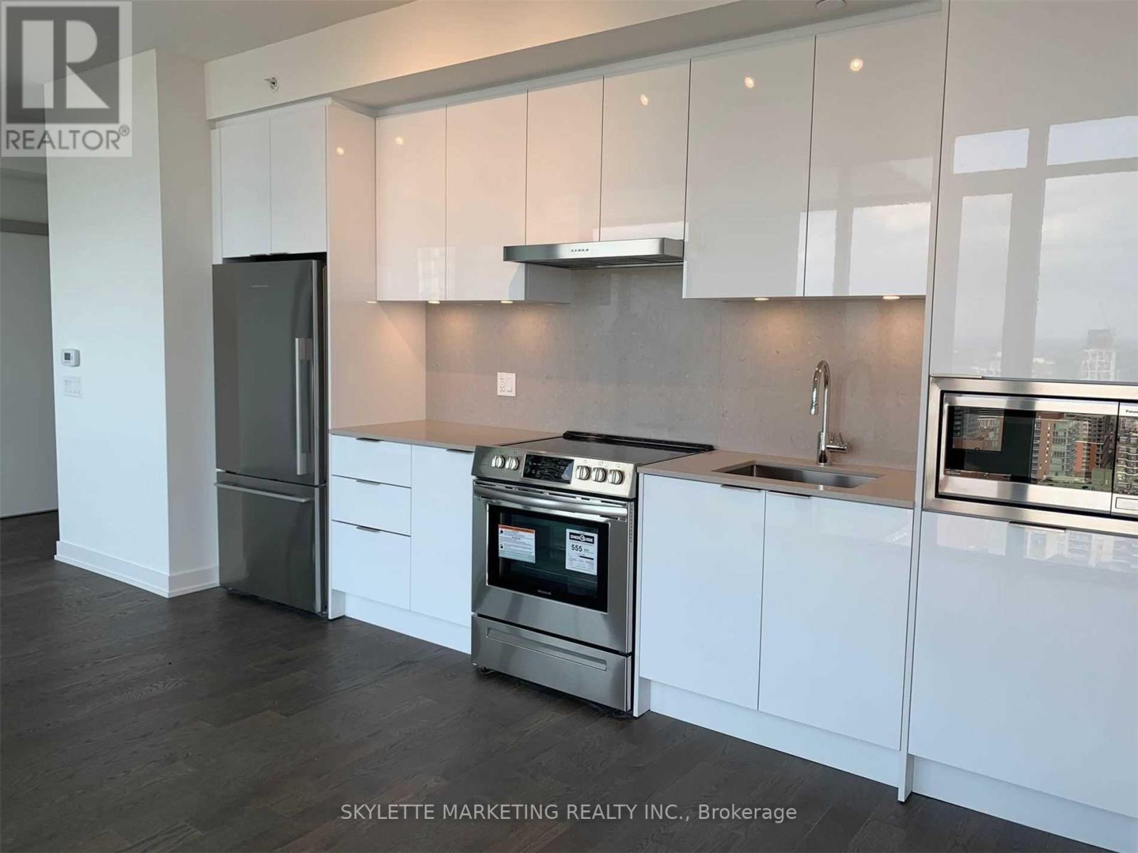 Photo 1 of 2716 25 Richmond Street E, Toronto ON