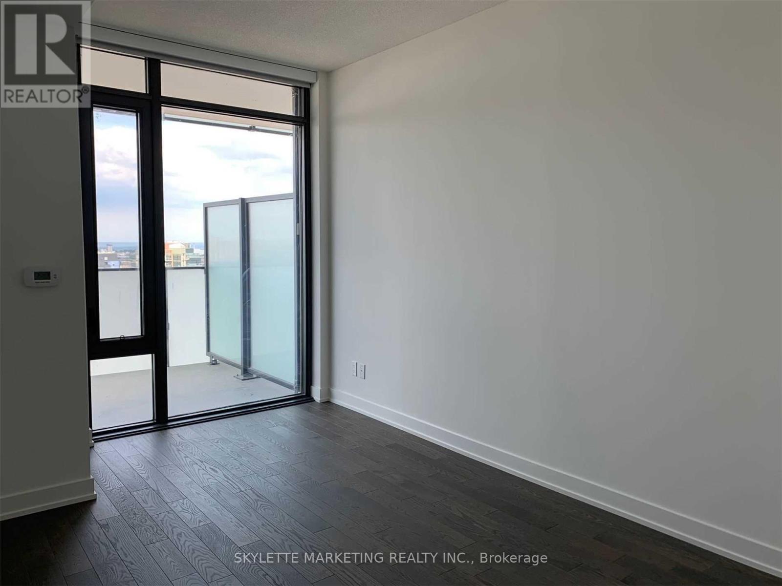 Photo 5 of 2716 25 Richmond Street E, Toronto ON
