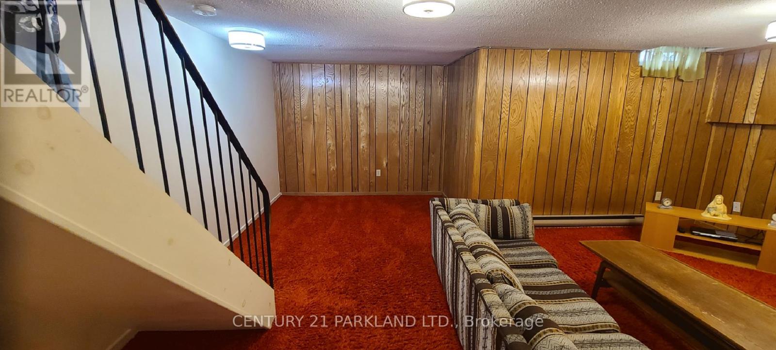 Photo 12 of 42 Antibes Drive, Toronto ON