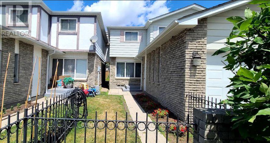 Photo 20 of 42 Antibes Drive, Toronto ON