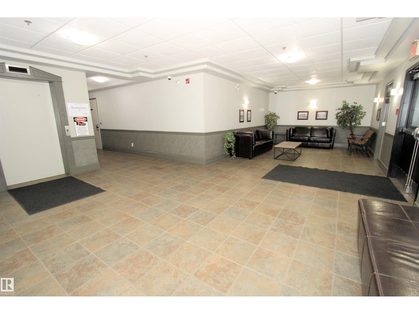 Photo 3 of 311 10116 80 Av Nw, Edmonton AB