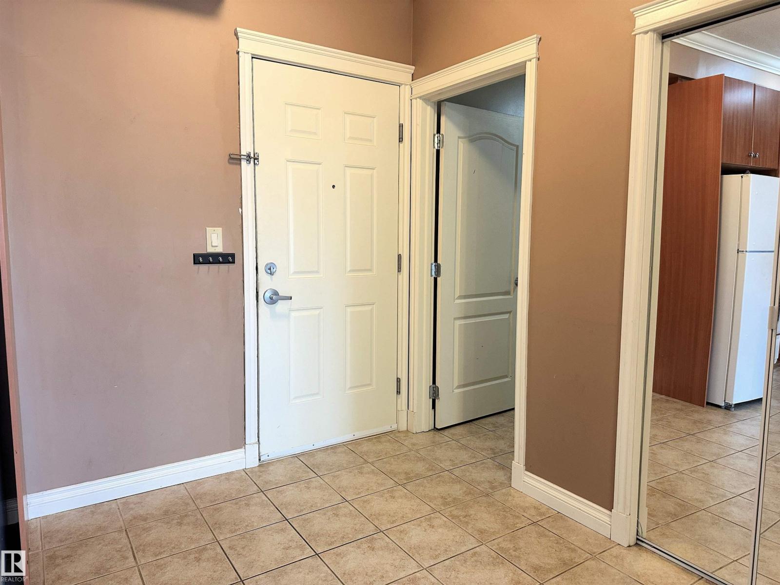 Photo 6 of 311 10116 80 Av Nw, Edmonton AB