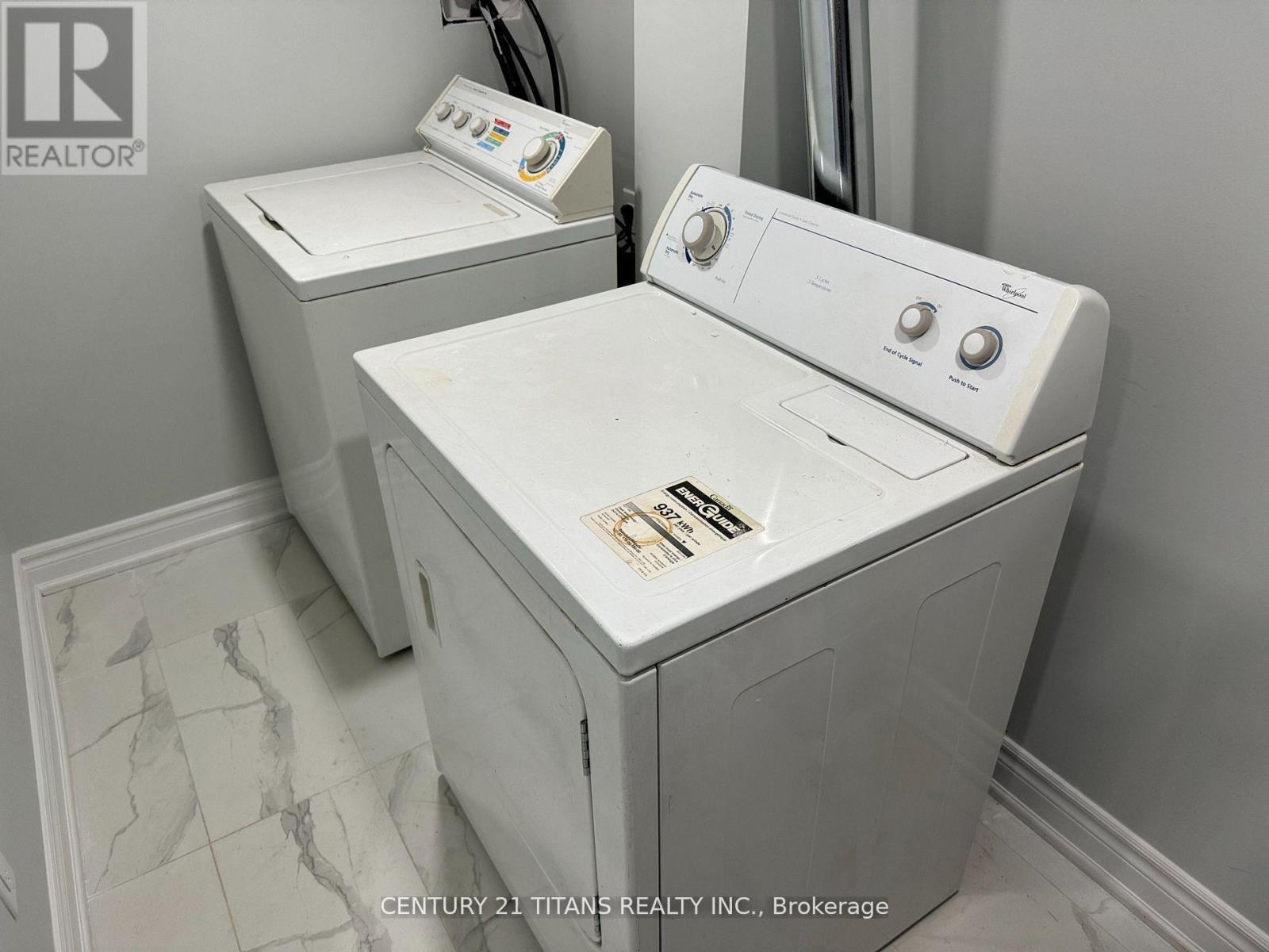 Photo 12 of 42 Sancrest Drive, Toronto ON