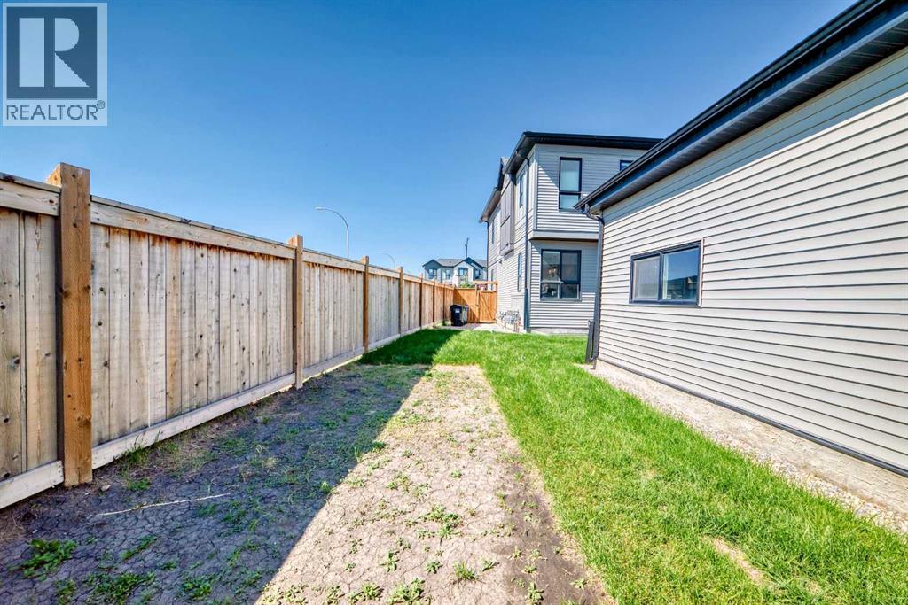 Photo 28 of 8 Silverton Glen Green Sw, Calgary AB
