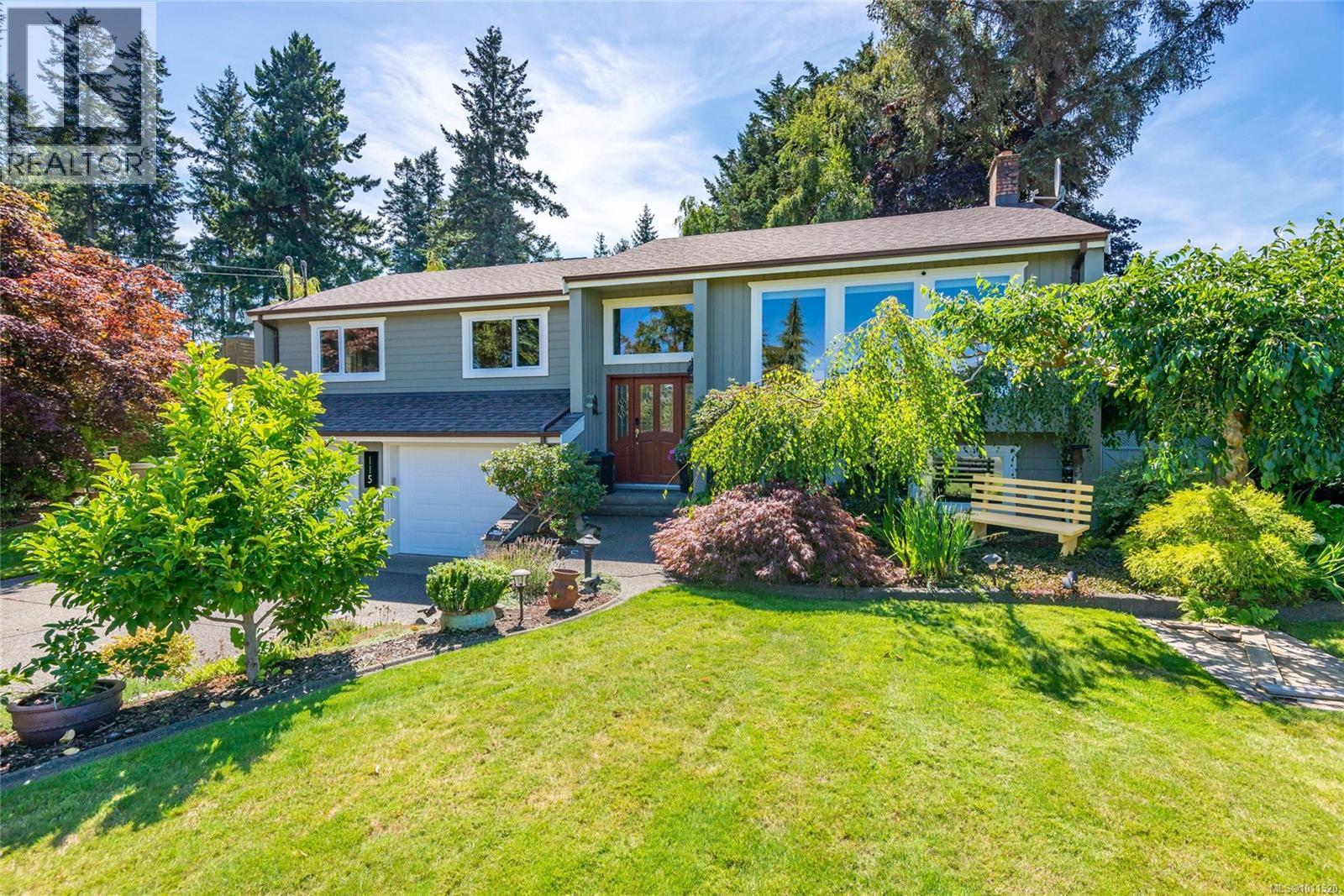 Photo 1 of 115 Engles Rd, Campbell River BC