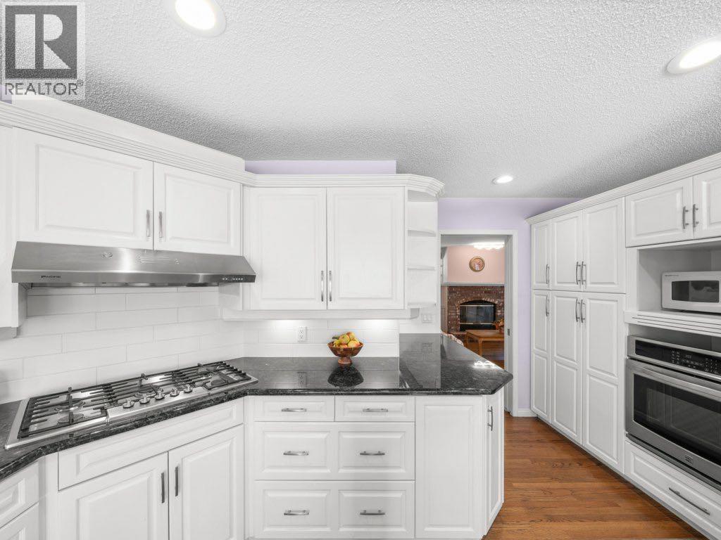 Photo 12 of 91 Woodbrook Road Sw, Calgary AB