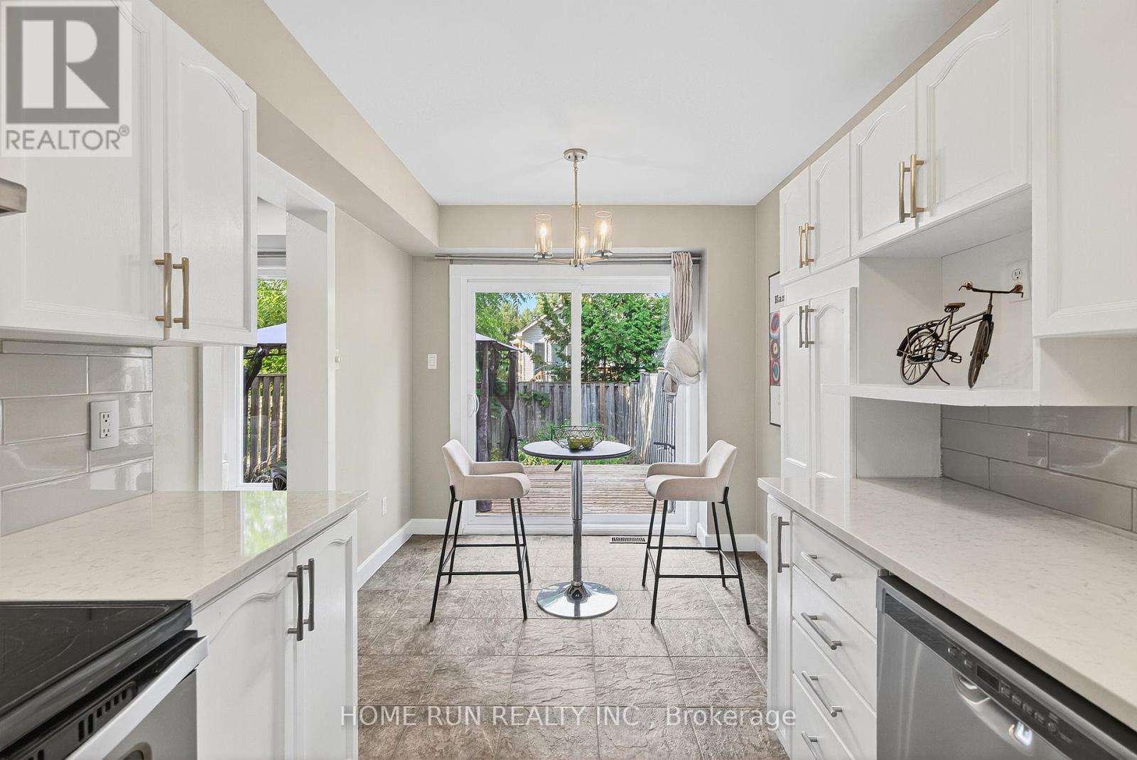 Photo 17 of 19 Harrington Court, Ottawa ON