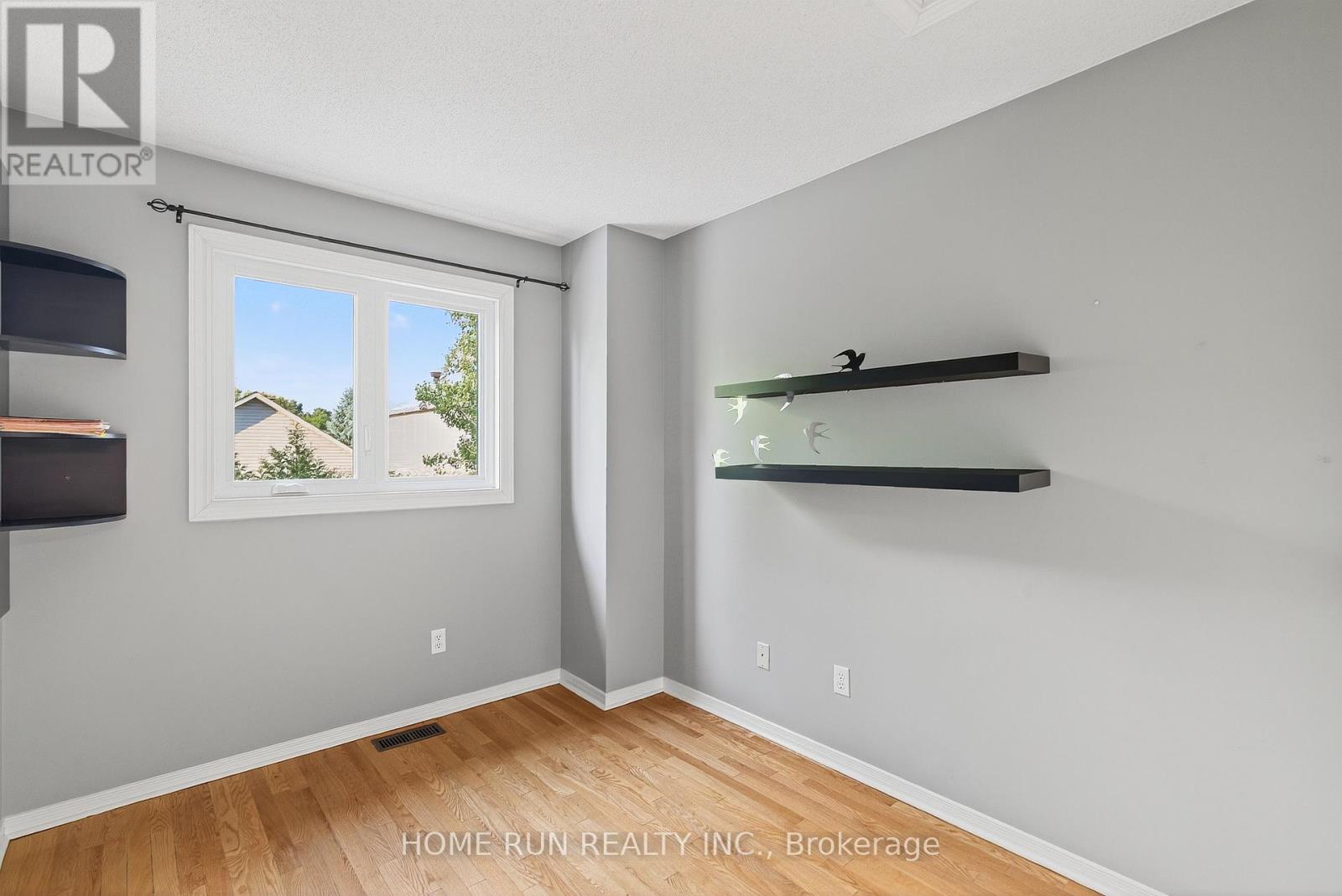 Photo 25 of 19 Harrington Court, Ottawa ON