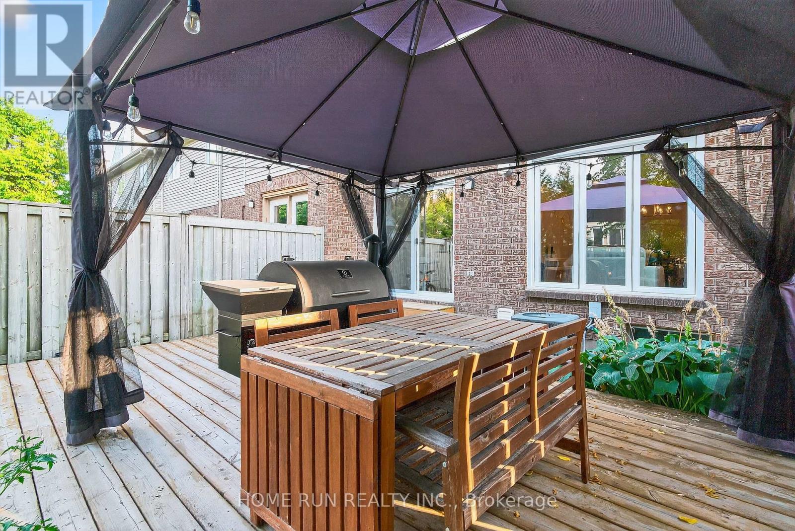 Photo 37 of 19 Harrington Court, Ottawa ON