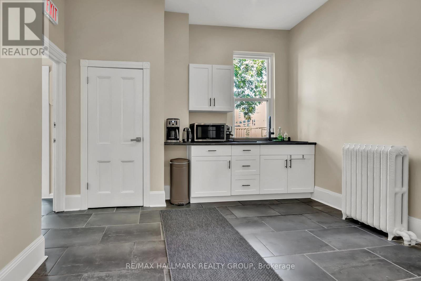 Photo 14 of 421 Gilmour Street, Ottawa ON