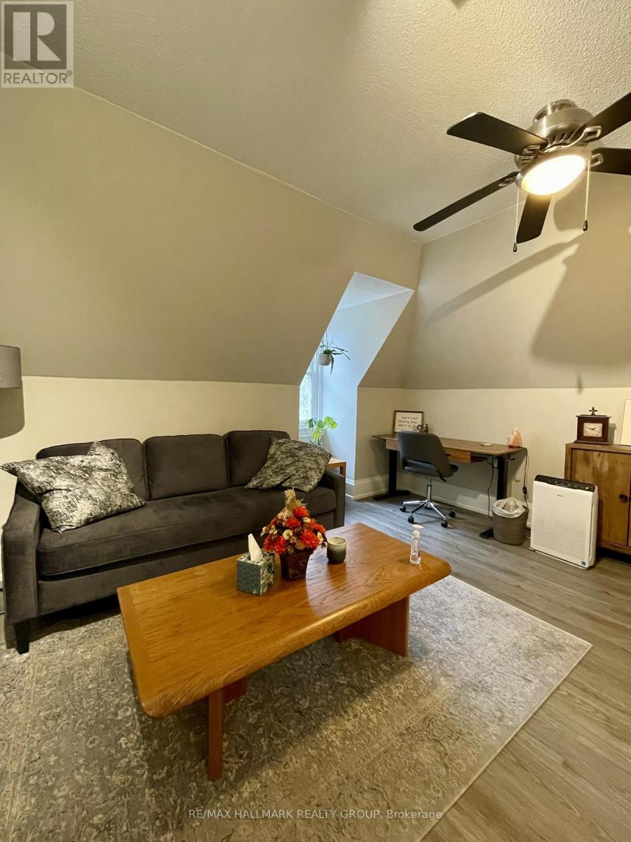 Photo 23 of 421 Gilmour Street, Ottawa ON