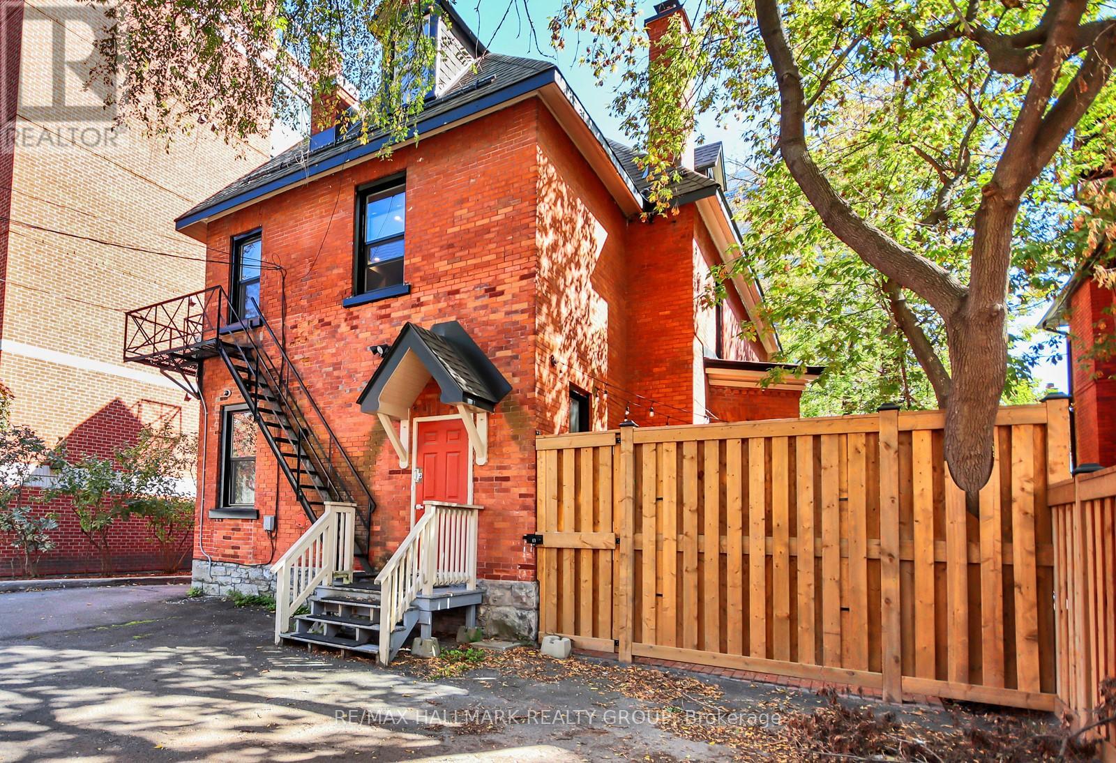 Photo 6 of 421 Gilmour Street, Ottawa ON