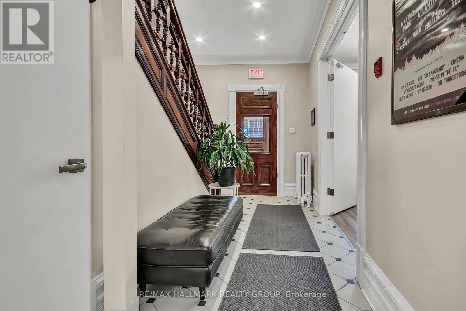 Photo 9 of 421 Gilmour Street, Ottawa ON