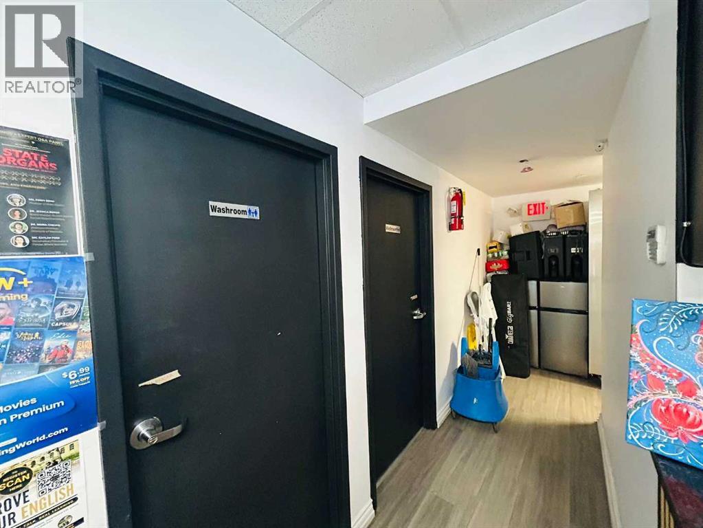 Photo 11 of 755 5 Avenue Sw, Calgary AB