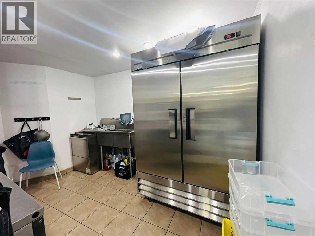Photo 15 of 755 5 Avenue Sw, Calgary AB