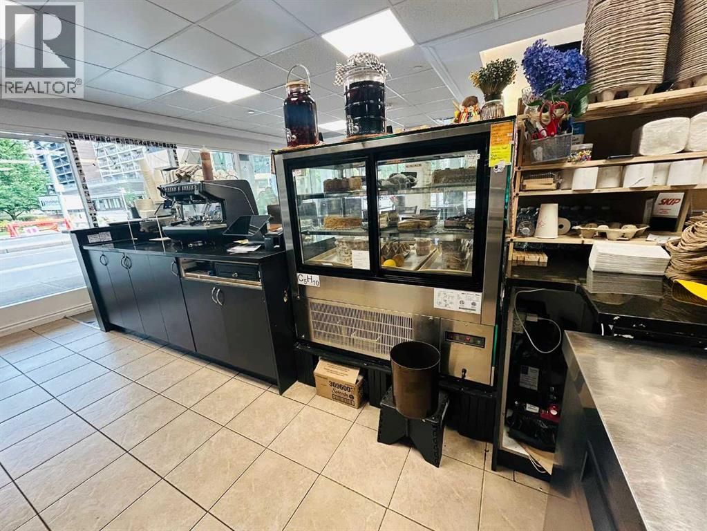 Photo 19 of 755 5 Avenue Sw, Calgary AB