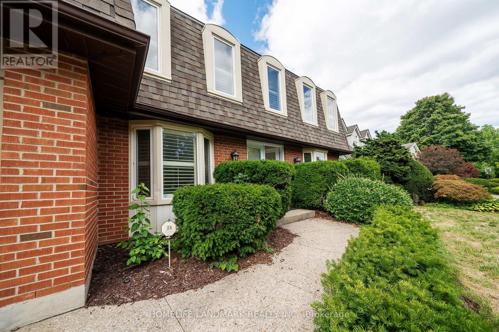 Photo 4 of 2365 Baccaro Road, Oakville ON