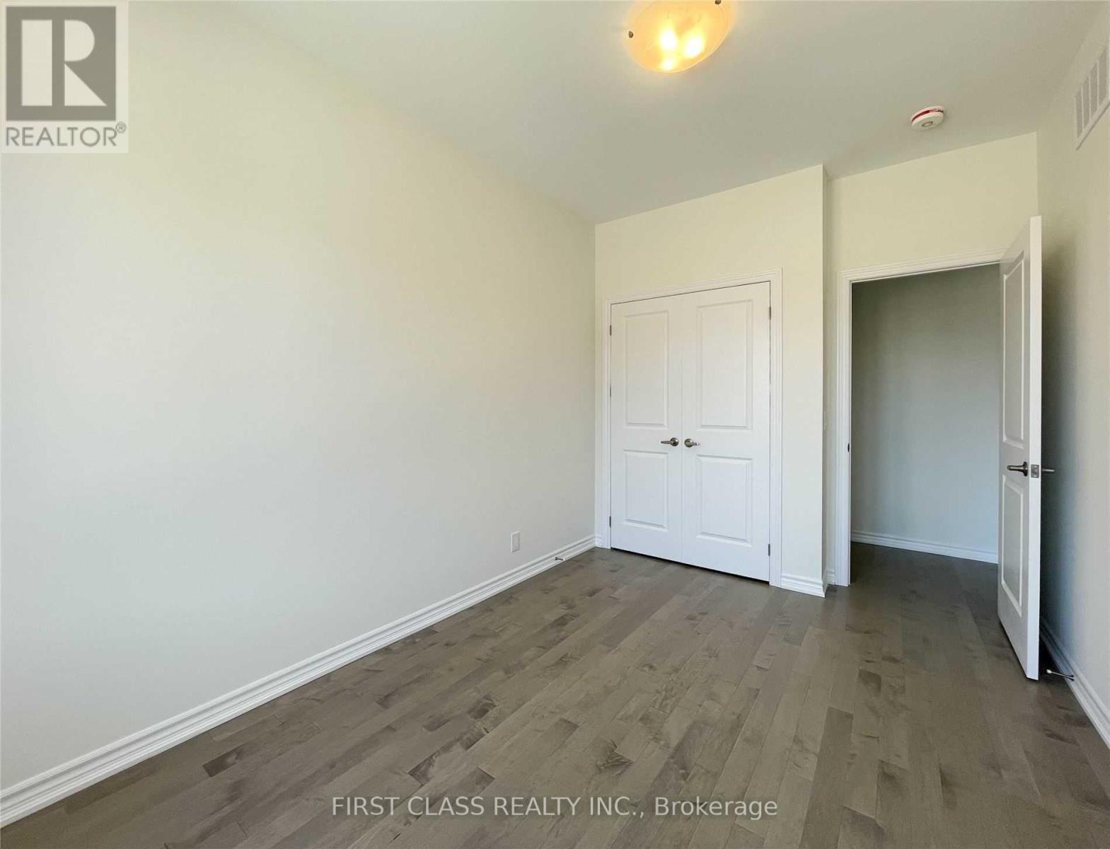 Photo 4 of 24 Jessica Antonella Street, Markham ON