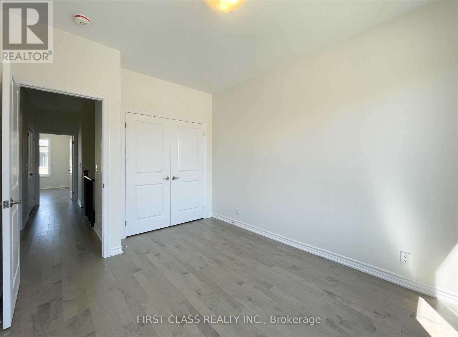 Photo 6 of 24 Jessica Antonella Street, Markham ON