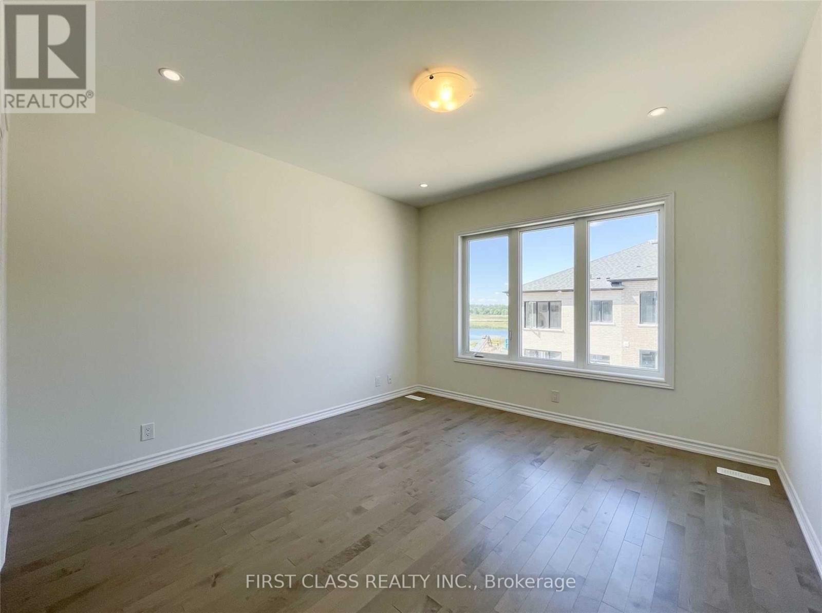 Photo 8 of 24 Jessica Antonella Street, Markham ON