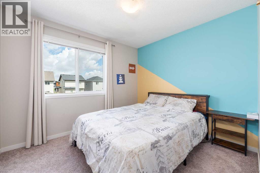 Photo 17 of 195 Copperpond Street Se, Calgary AB