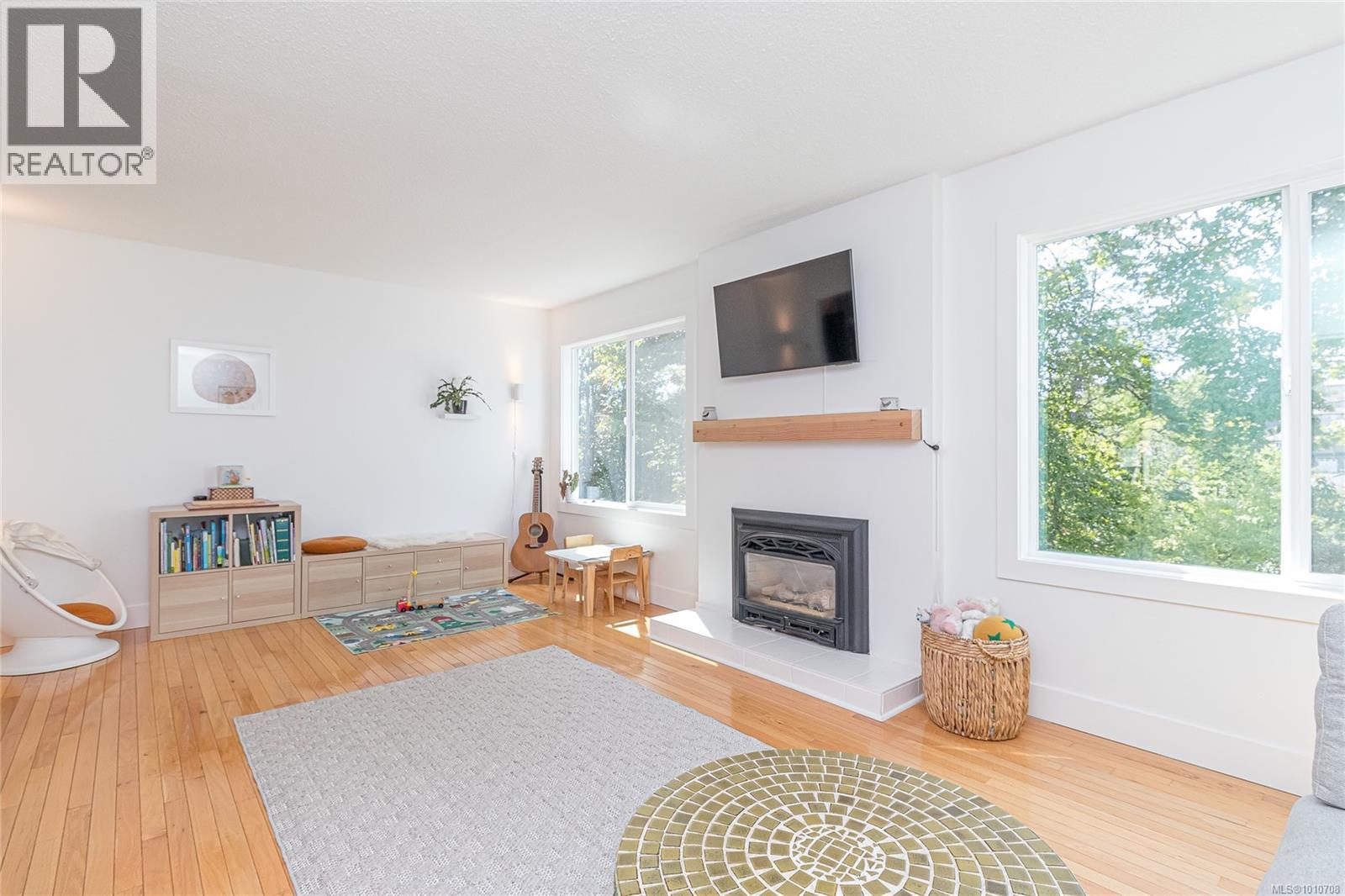 Photo 8 of 13 6172 Alington Rd, Duncan BC