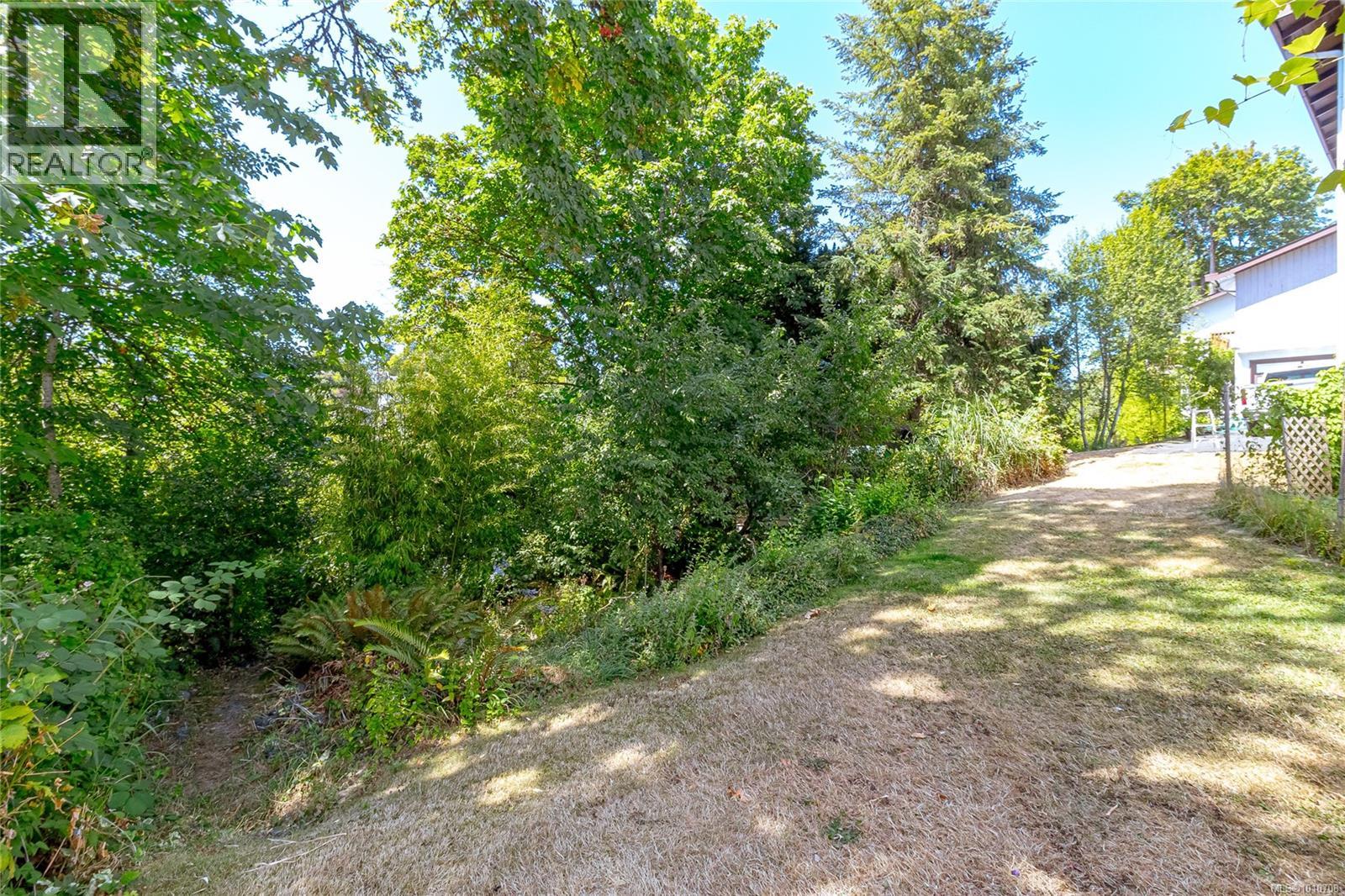 Photo 38 of 13 6172 Alington Rd, Duncan BC