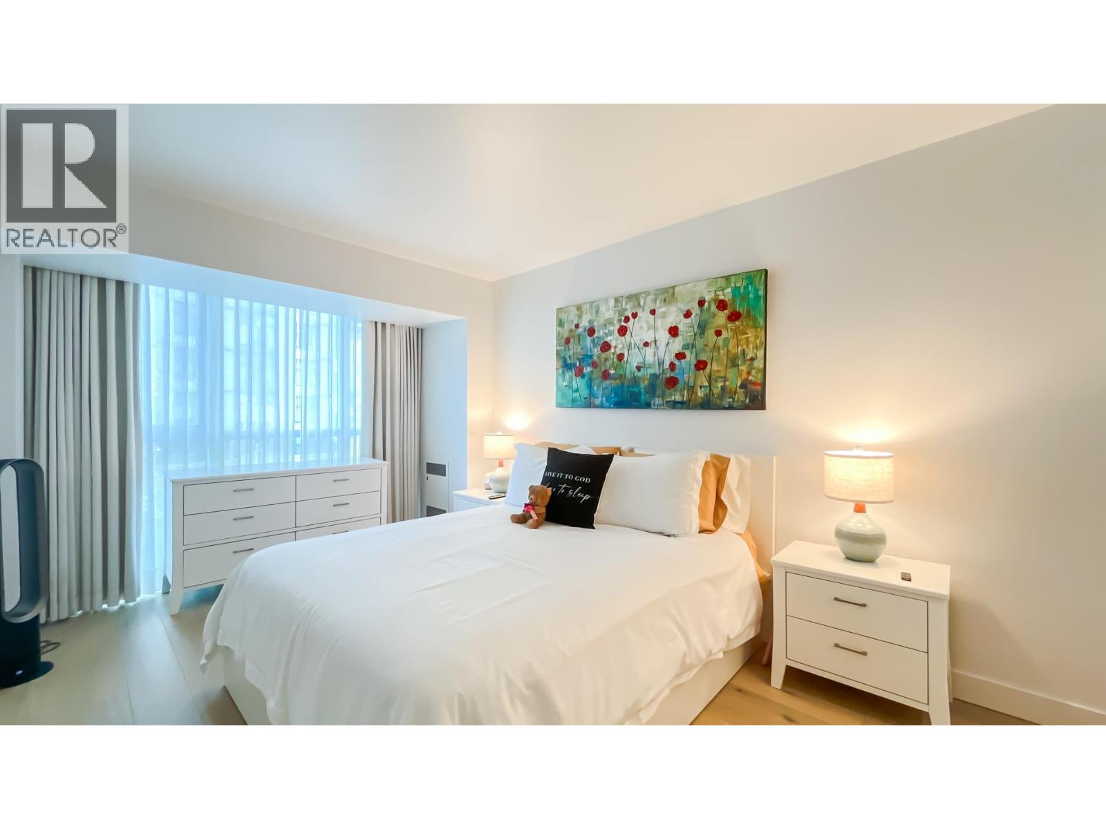 Photo 11 of 502 1388 Homer Street, Vancouver BC