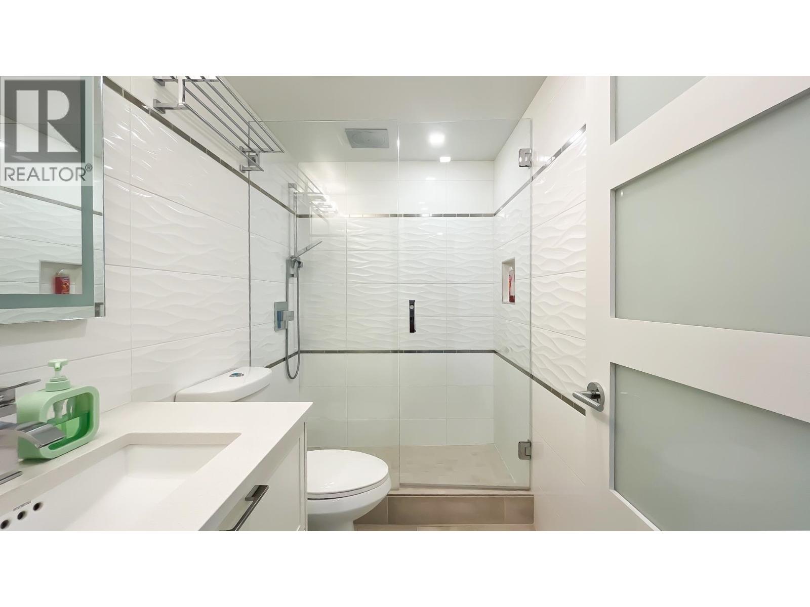 Photo 18 of 502 1388 Homer Street, Vancouver BC