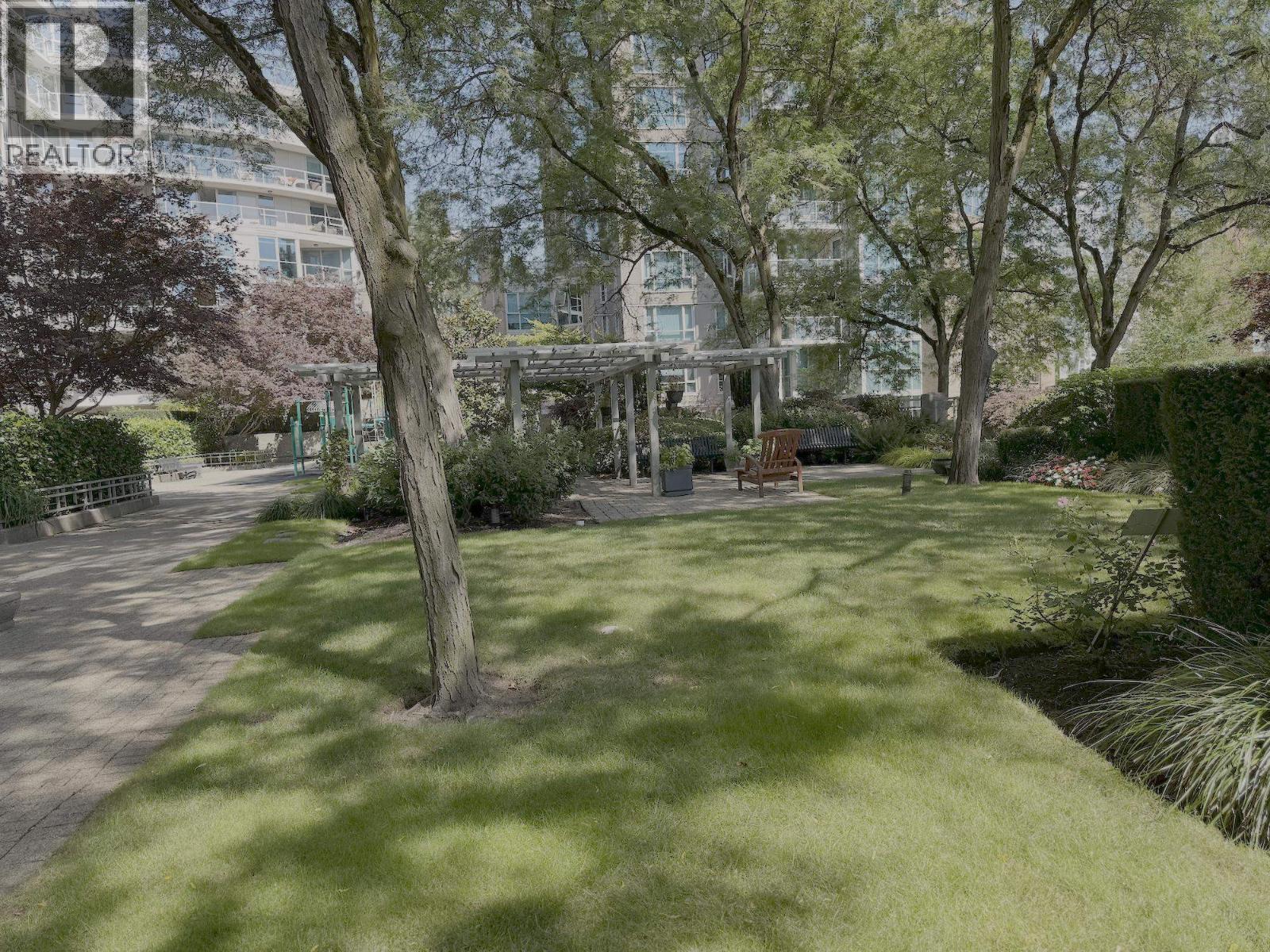 Photo 33 of 502 1388 Homer Street, Vancouver BC