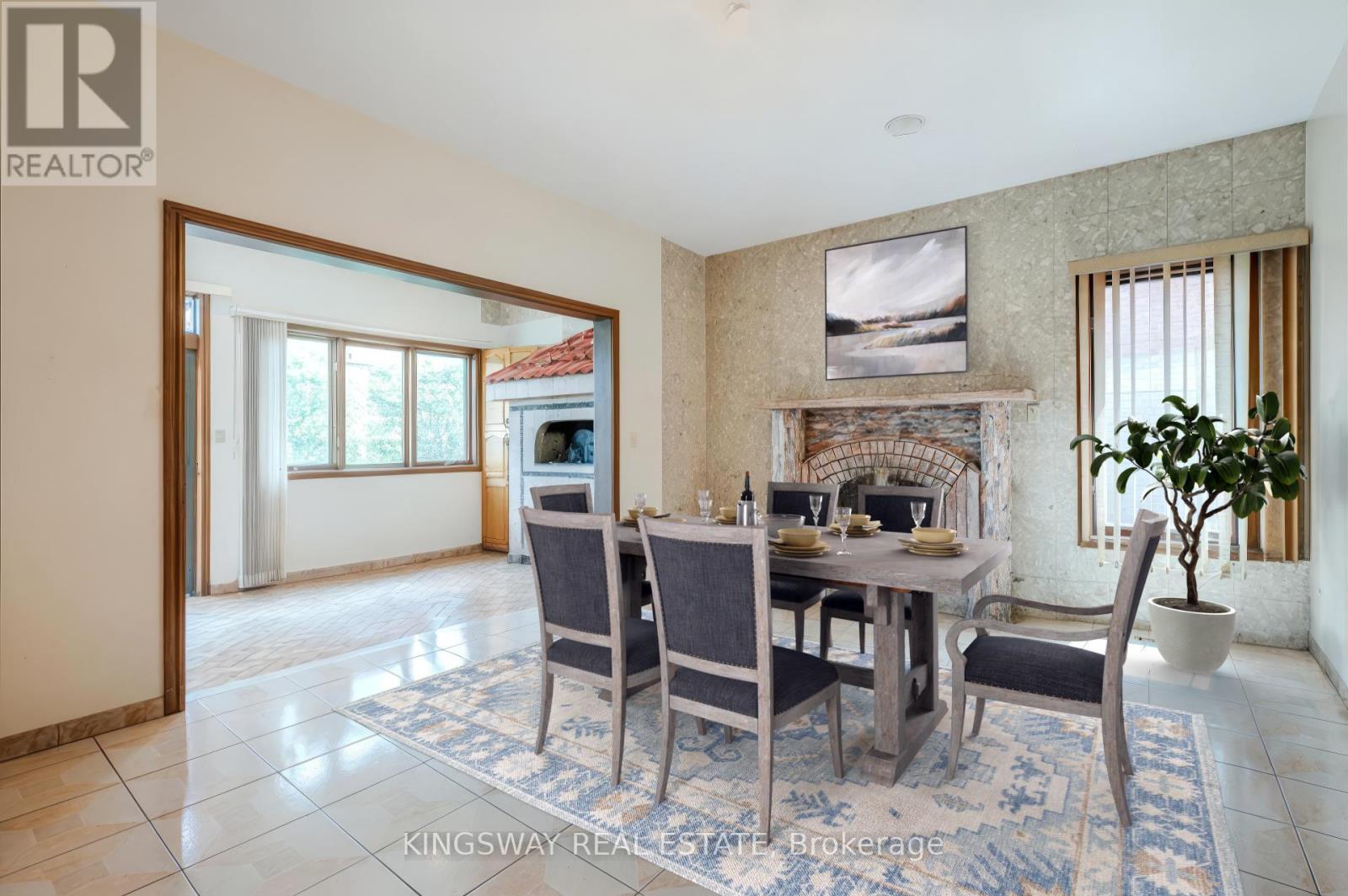 Photo 10 of 27 Mulholland Avenue, Toronto ON