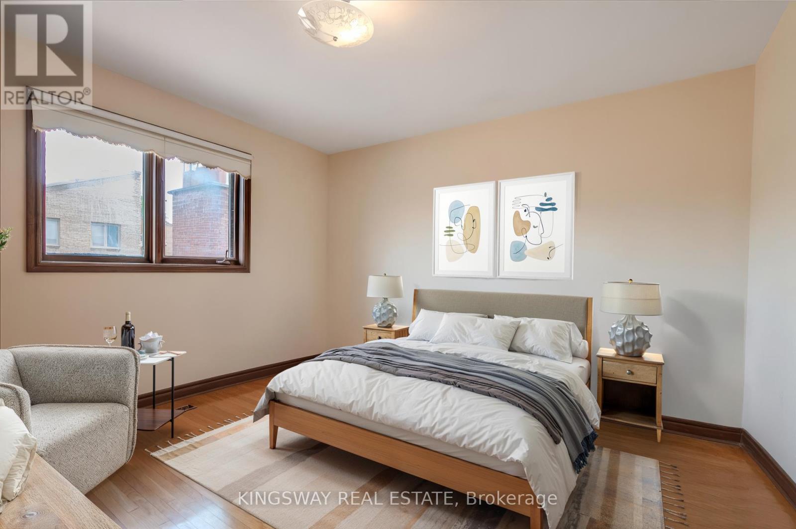Photo 24 of 27 Mulholland Avenue, Toronto ON