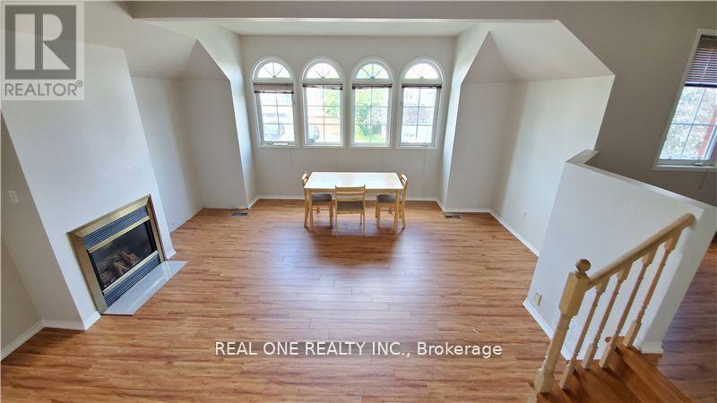 Photo 14 of 2885 Galleon Crescent, Mississauga ON