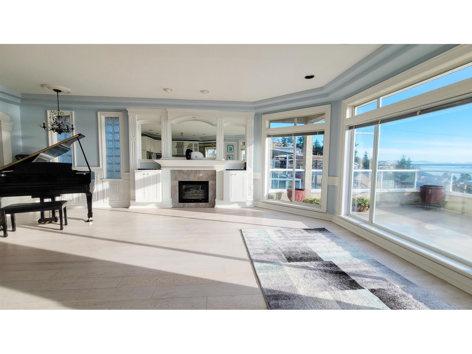 Photo 11 of 14937 Blackwood Lane, White Rock BC